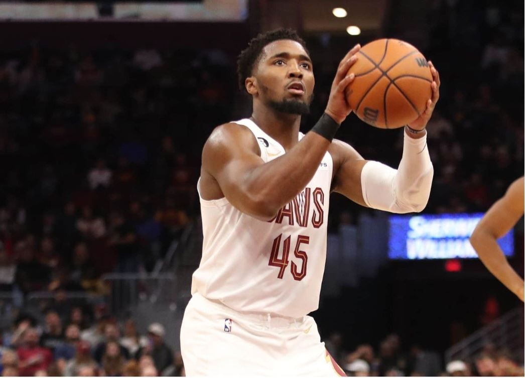 🏀NBA新赛季球队巡礼之骑士：核心阵容稳定 季后赛静待突破